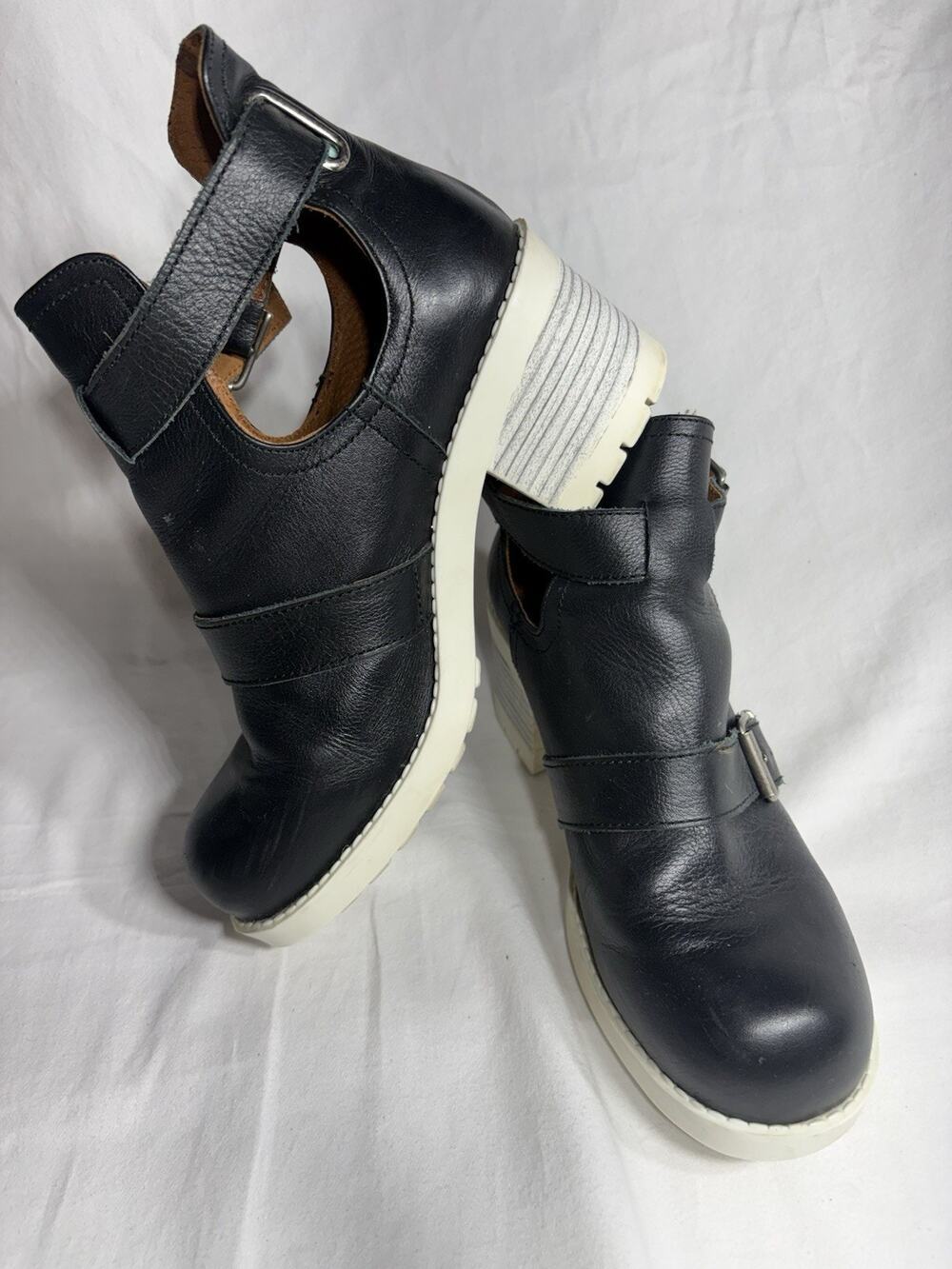 Sixty Seven Anthropologie 67 TYLER floated buckle leather ankle boots Size 8.5